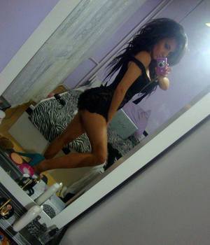 Olivia, 24
