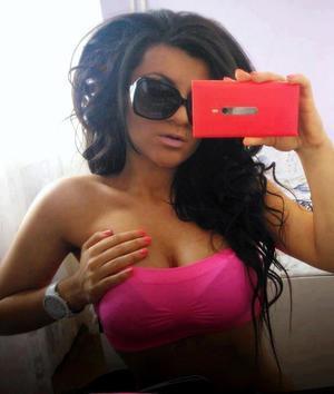 Alice, 39